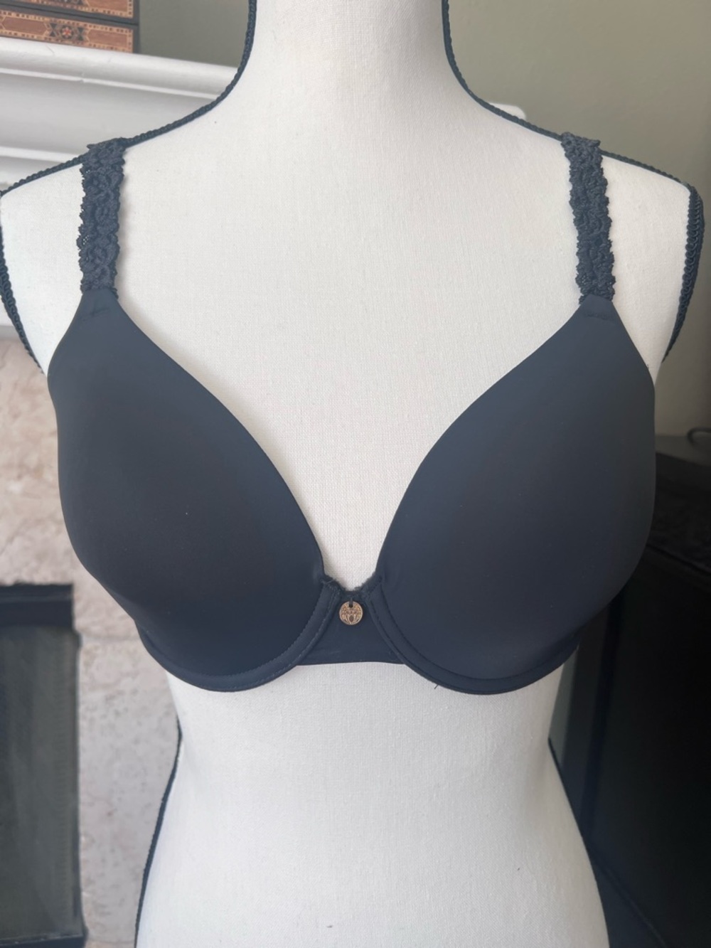 Natori Black Lace-Trim T-Shirt Bra